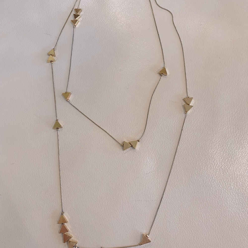 Triangle accent necklace